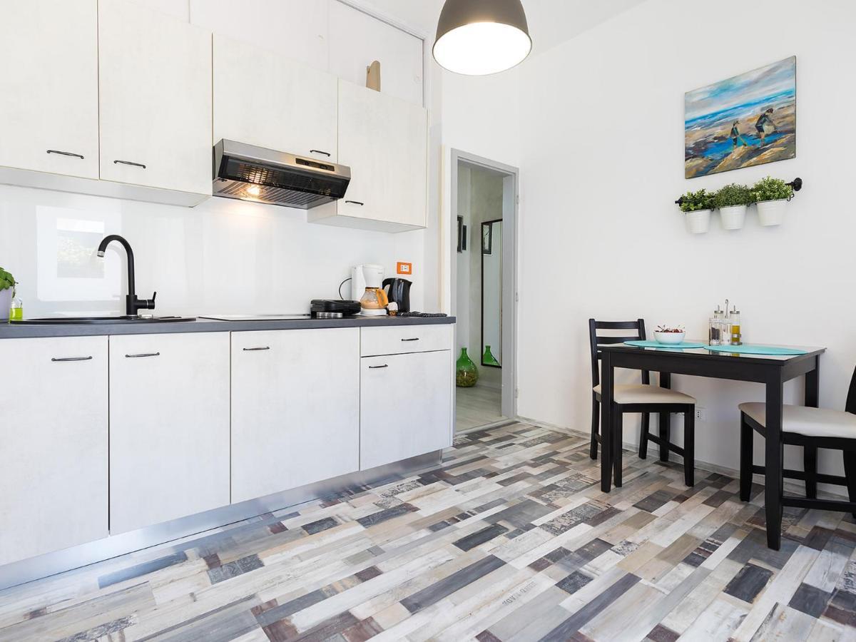 Design Apartment Novigrad  Exterior photo
