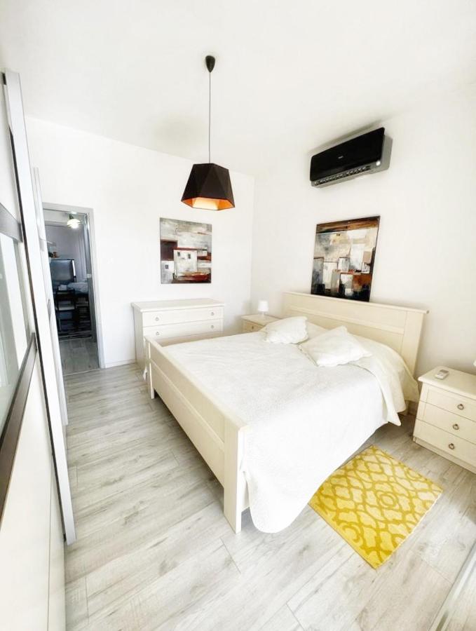 Design Apartment Novigrad  Exterior photo